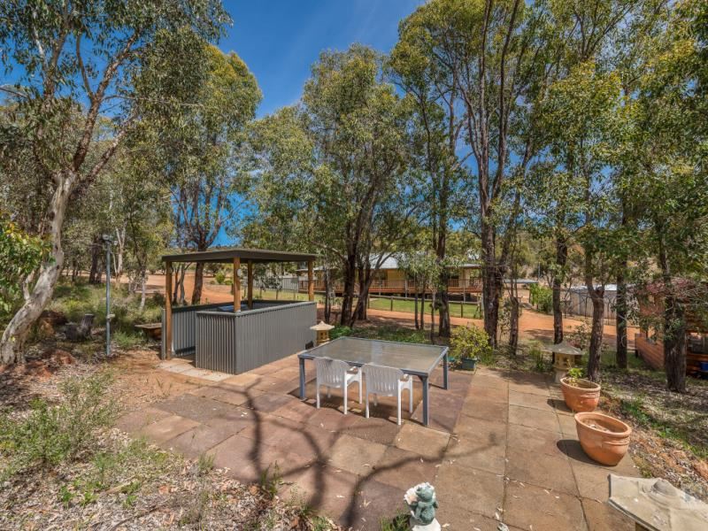 15 Brindle Close, Chittering WA 6084