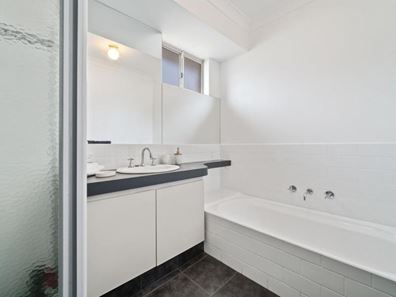 9/5 Flametree Place, Beechboro WA 6063