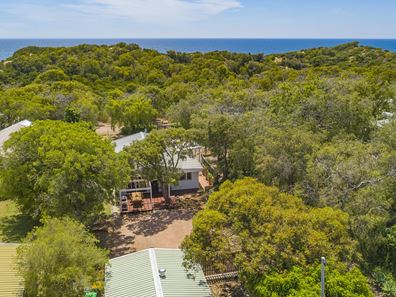 4 Campbell Road, Peppermint Grove Beach WA 6271