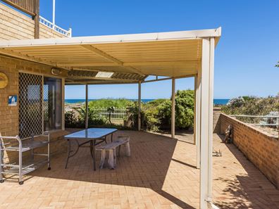 11A Quamby Court, Silver Sands WA 6210