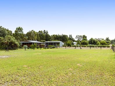 34 Charolais Trail, Lower Chittering WA 6084