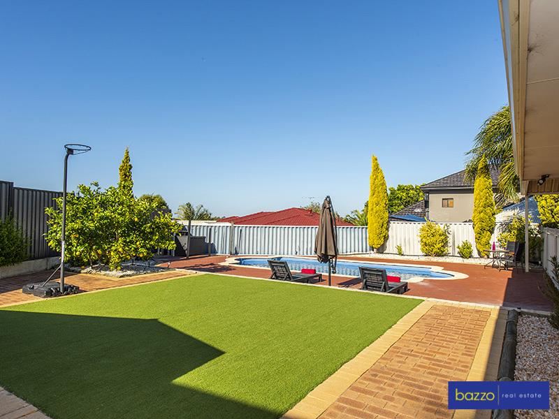 4 Compass Place, Ballajura WA 6066