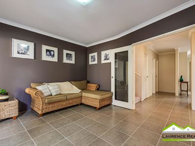 8 Torquay Pass, Mindarie WA 6030