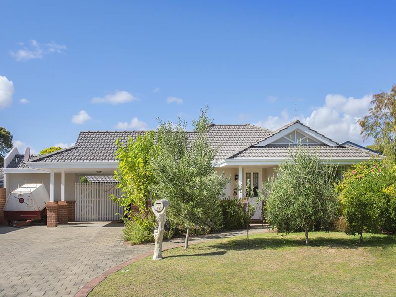 16 Kingfisher Boulevard, West Busselton WA 6280