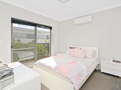 4/9 Desertpea Road, Beeliar WA 6164