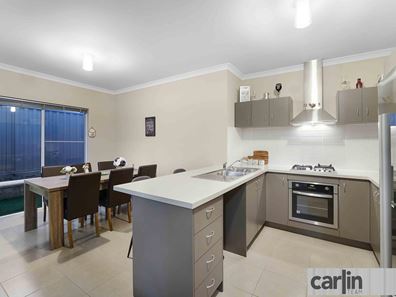 4 Apium Mews, Lake Coogee WA 6166