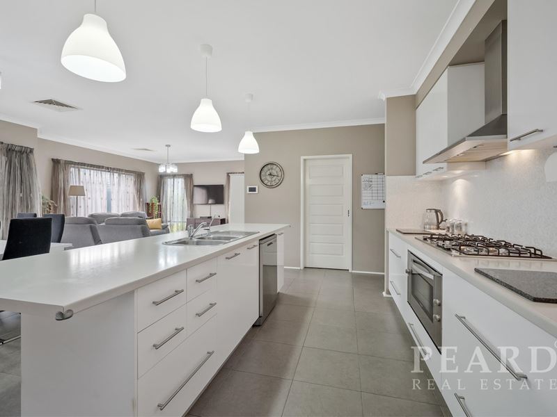 71 Joseph Banks Boulevard, Banksia Grove WA 6031
