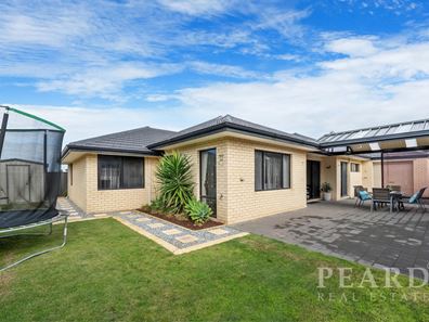 71 Joseph Banks Boulevard, Banksia Grove WA 6031