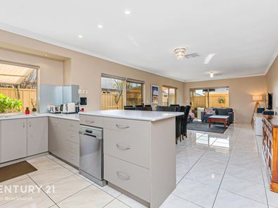 10 Mortlock Cove, Gosnells WA 6110