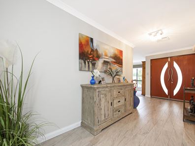 4 Serenity Way, Aveley WA 6069