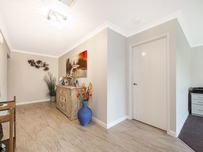 4 Serenity Way, Aveley WA 6069