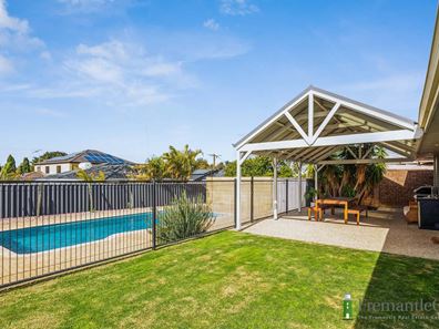 28 Hamilton Rd, Hamilton Hill WA 6163