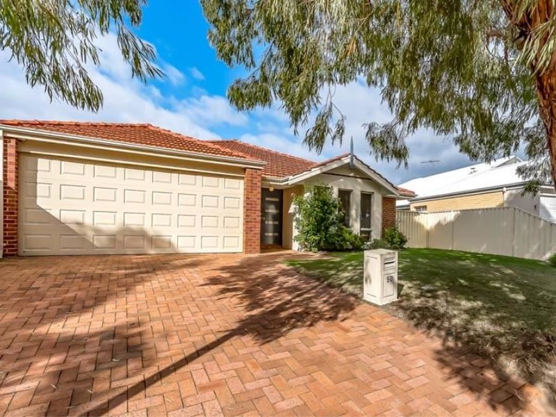 50 Litchfield Crescent, Carramar