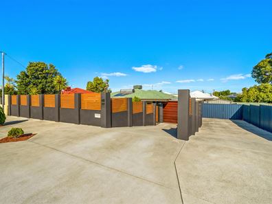 18 Nyara Crescent, Craigie WA 6025