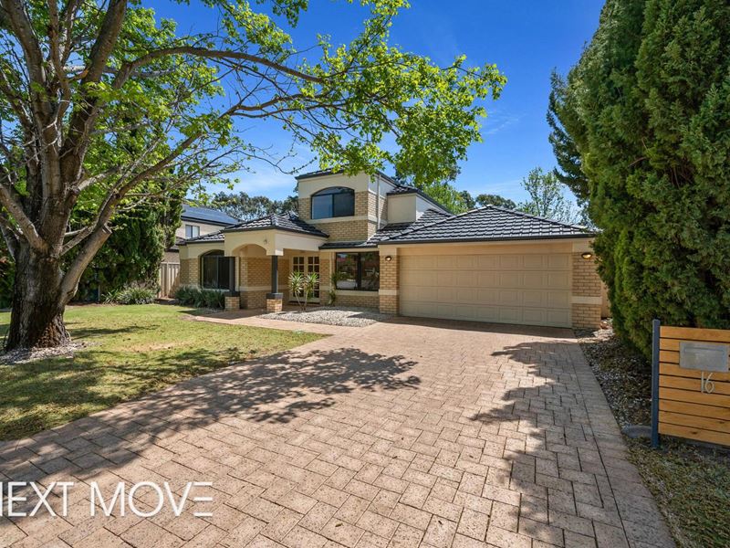 16 Cheshunt Gardens, North Lake
