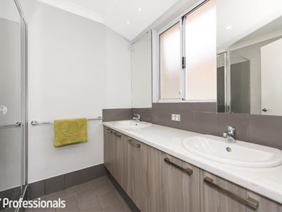 6 Cattach Way, Byford WA 6122