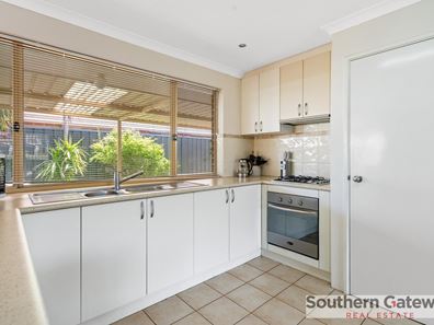 2 Wilcannia Elbow, Currambine WA 6028