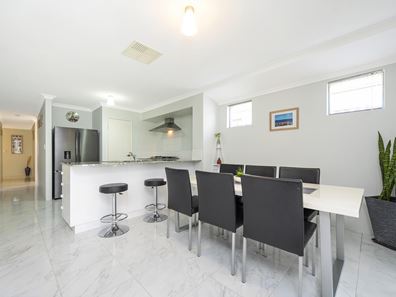 29 Alverda Parade, Aveley WA 6069