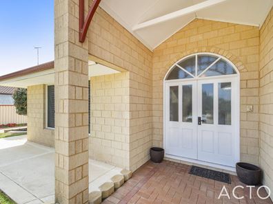 1/102 Janis Street, Halls Head WA 6210