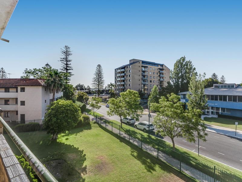 7/6 Hardy Street, South Perth