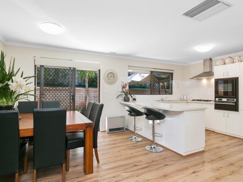 3/13 Yeovil Crescent, Bicton