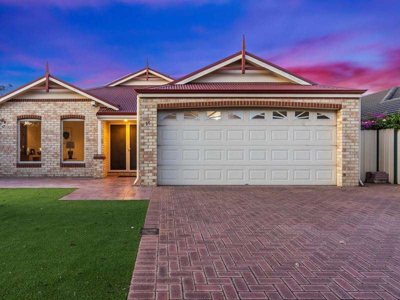 11 Richmond Entrance, Success WA 6164