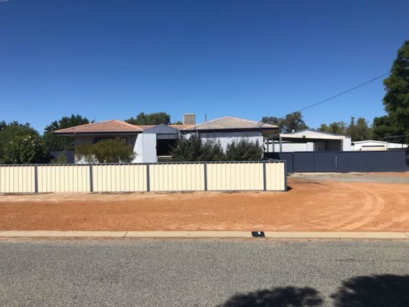 4 Cooper Street, Eneabba