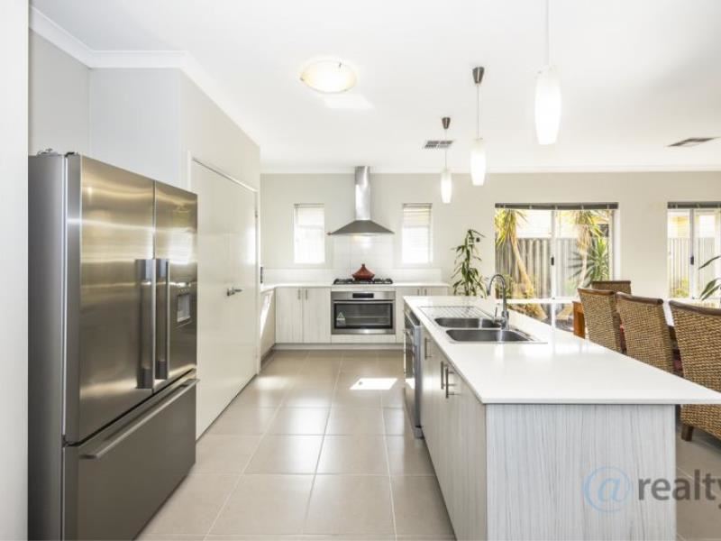 24 Huntington Parkway, Landsdale