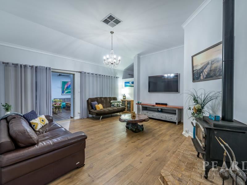 16 Whitecliffe Square, Iluka