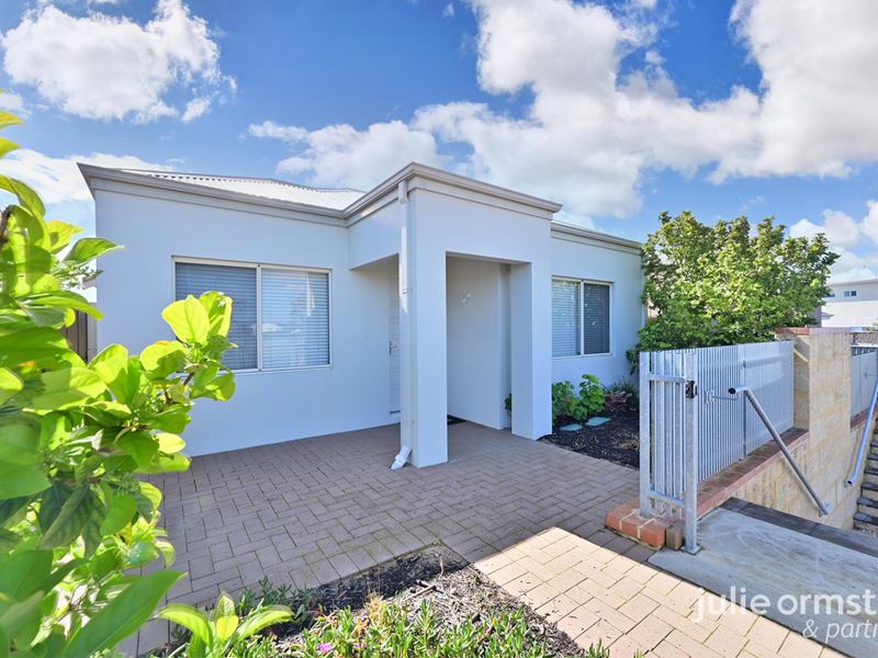 71 Aviator Boulevard, Clarkson