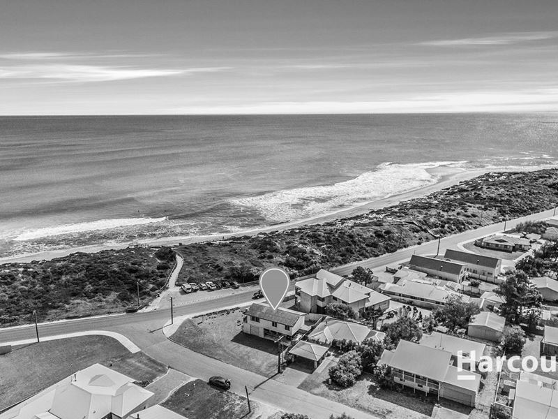 1/2 Flight Street, Falcon