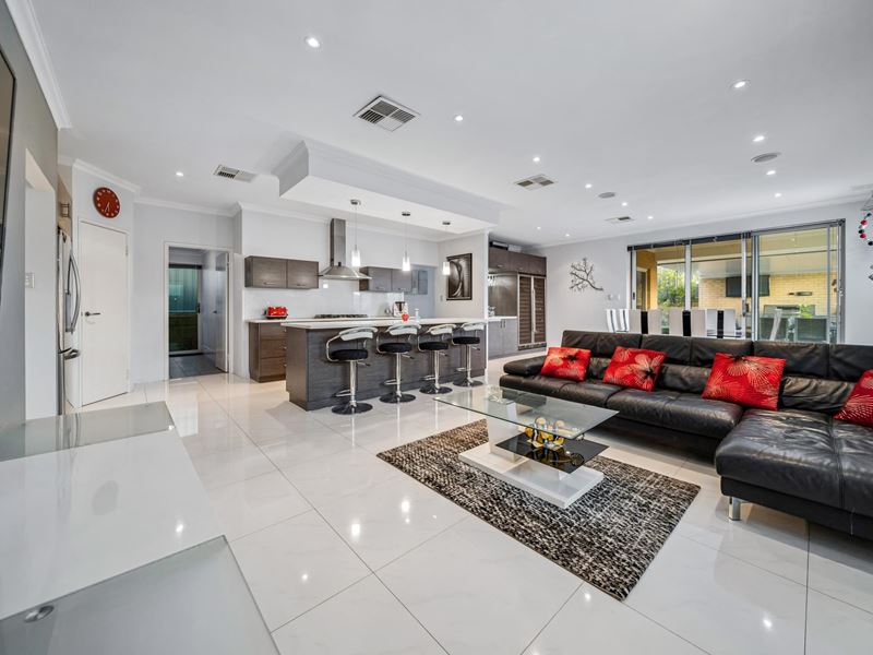 17 Shaftesbury Way, Wellard