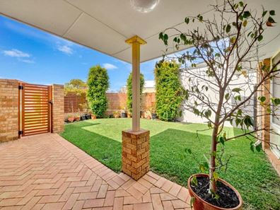 10 Gemini Way, Madeley WA 6065