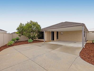 8 Ullapool Place, Seville Grove WA 6112