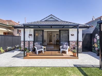 17A Sasse Avenue, Mount Hawthorn WA 6016