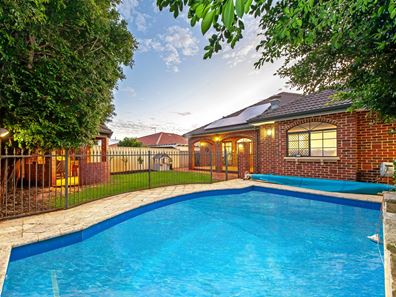 83 Fenchurch Street, Alexander Heights WA 6064