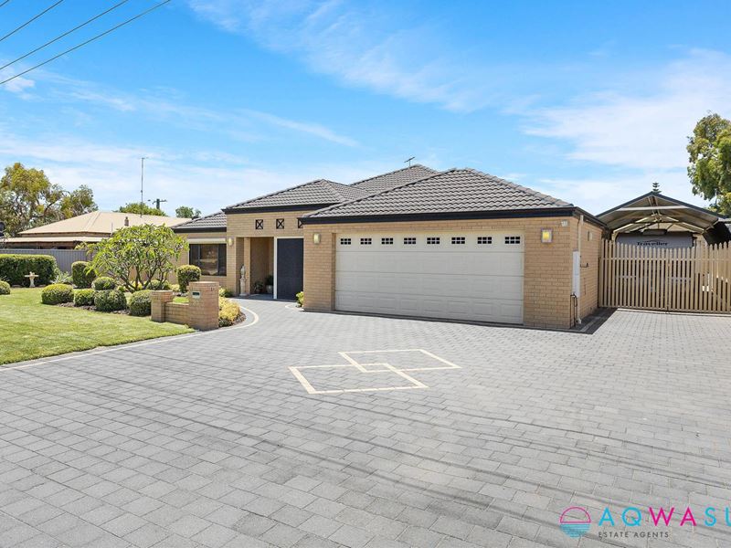 30 Wooleen Street, Golden Bay WA 6174