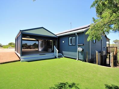 18 Martin Court, Binningup WA 6233