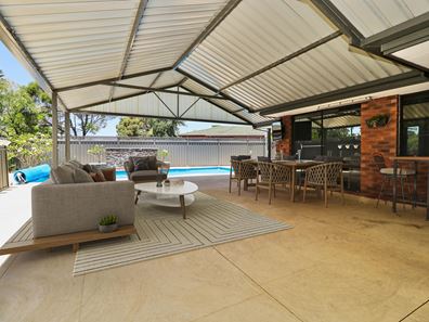 5 Nova Court, Cooloongup WA 6168