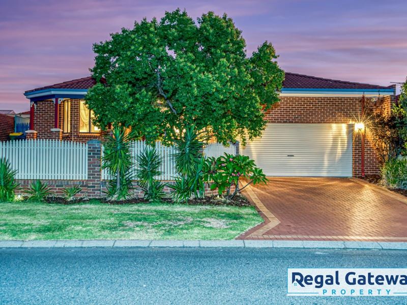 12 Woodspring Trail, Canning Vale