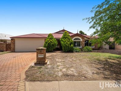 8 Country Road, Pinjarra WA 6208