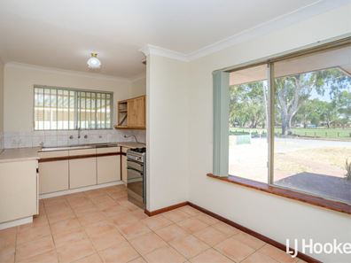 25 Masters Street, Kenwick WA 6107