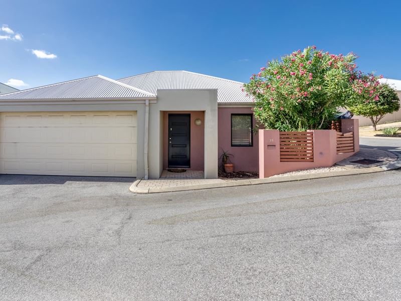 33/11 Serls Street, Armadale