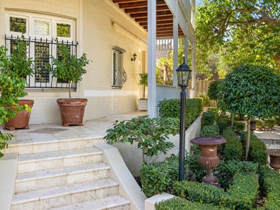 31 Viewway, Nedlands WA 6009