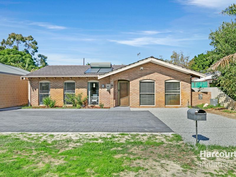 38 Nanovich Avenue, Girrawheen