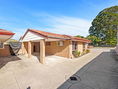 1/15 Herndon  Close, Cannington WA 6107