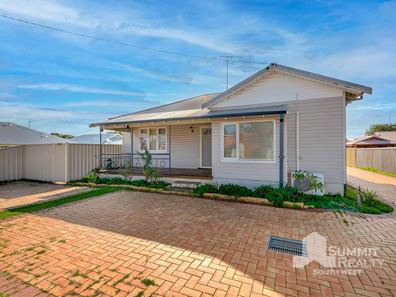 1/13 Little Street, Carey Park WA 6230