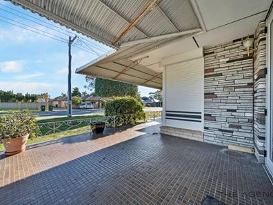 11 Hepburn Way, Balga WA 6061