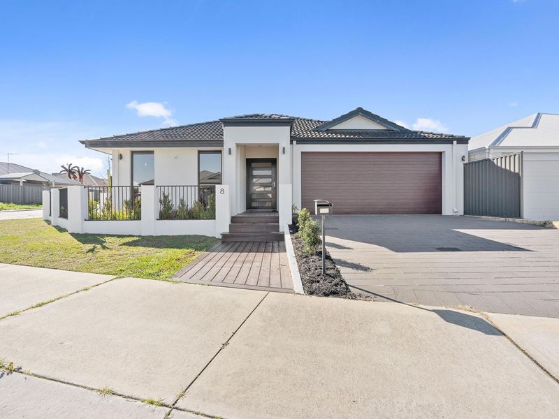 8 Gailey Way, Aveley