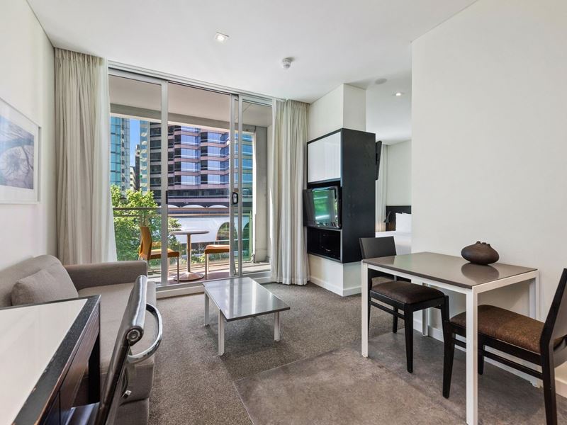 102/33 Mounts Bay Road, Perth